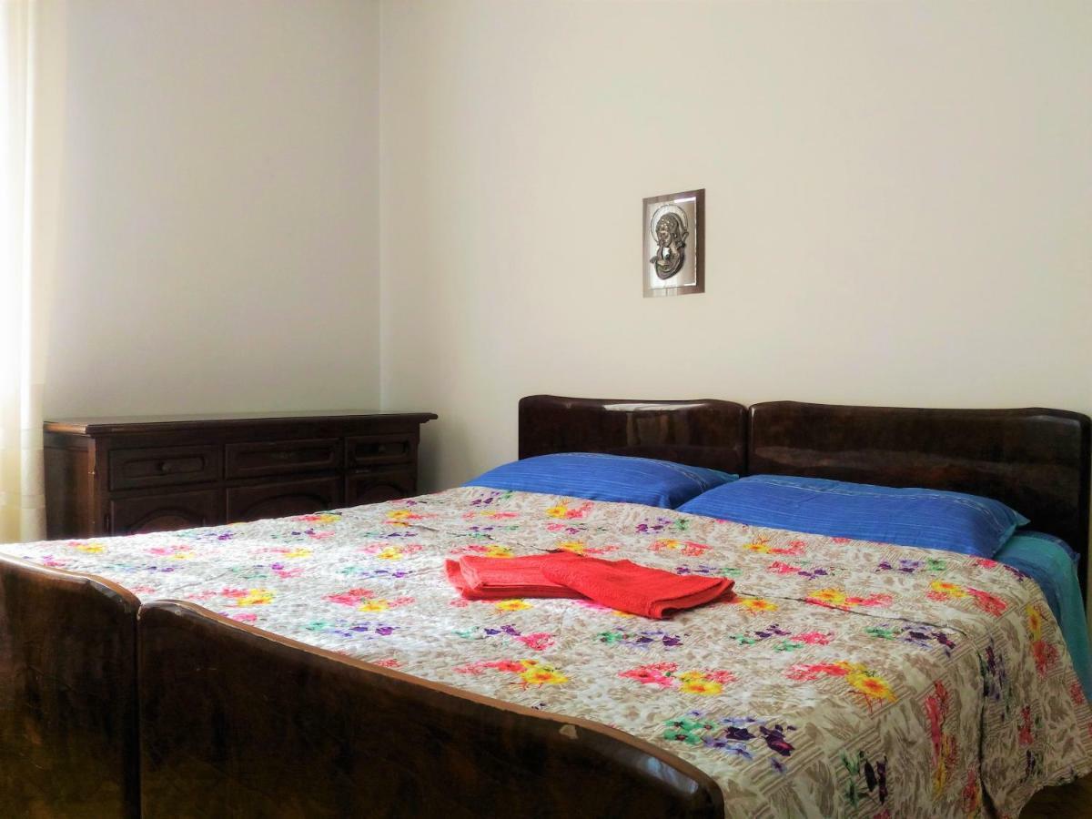 Melax Apartment Тассулло Экстерьер фото